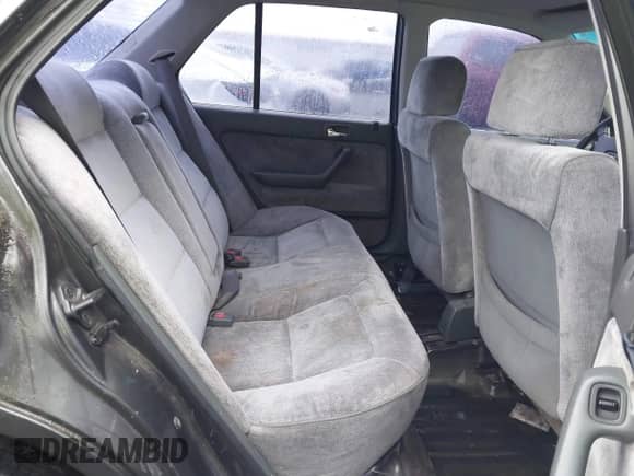 1990 Honda Accord LX z VIN JHMCB7658LC087442, wystawiony jako IAAI lot #41237681 z przebiegiem 215 972 mil mil oraz . Historia ofert i sprzedaży dostępna na DreamBid. Obrazek 8.