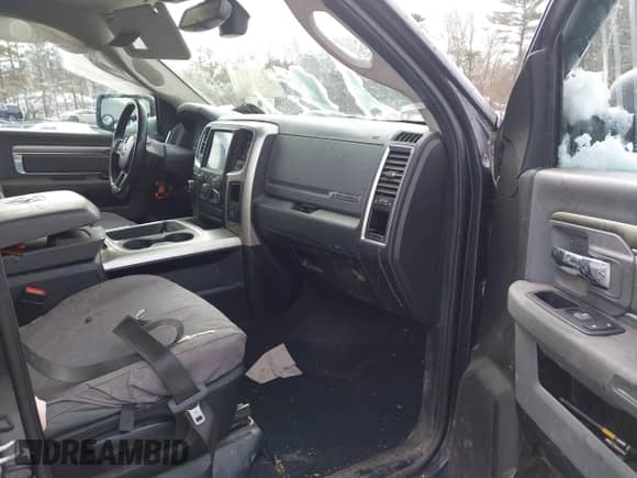 2018 Ram 1500 Big Horn с VIN 1C6RR7GT5JS207194, выставлен на аукционе IAAI как лот 41541557 с пробегом 75 753 миль миль и . История ставок и продаж доступна на DreamBid. Изображение 5.