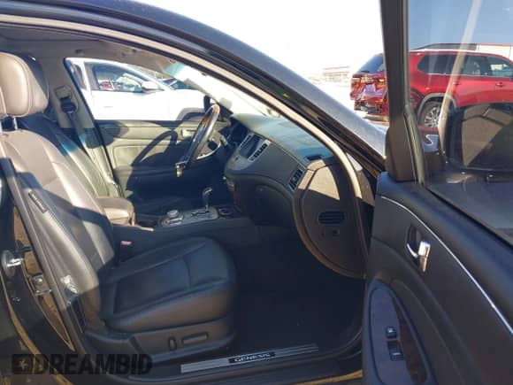 2010 Hyundai Genesis with VIN KMHGC4DF5AU106042, listed as a IAAI auction lot 41871529 with 296,307 mi miles and . Bid and sale history available at DreamBid. Image 5.