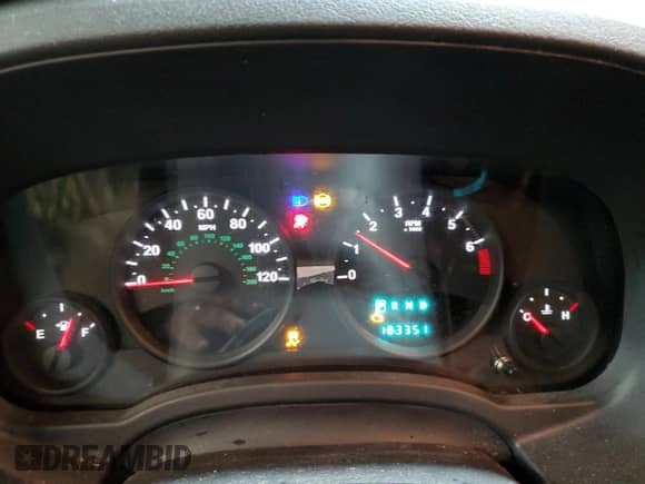 2011 Jeep Compass Latitude с VIN 1J4NT1FB2BD203909, выставлен на аукционе Copart как лот 86264095 с пробегом 183 351 миль миль и Списание • Salvage title. История ставок и продаж доступна на DreamBid. Изображение 9.