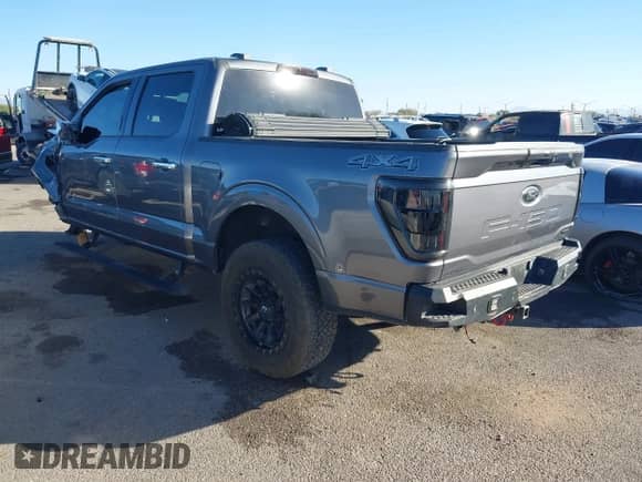2021 Ford F-150 XL z VIN 1FTFW1E80MFC69485, wystawiony jako IAAI lot #41143743 z przebiegiem 25 907 mil mil oraz . Historia ofert i sprzedaży dostępna na DreamBid. Obrazek 3.