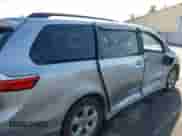 2019 Toyota Sienna LE Auto Access Seat with VIN 5TDKZ3DCXKS998565, listed as a IAAI auction lot 43301086 with 82,702 mi miles and . Bid and sale history available at DreamBid. Image 17.