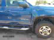 2016 Chevrolet Silverado 2500HD LT z VIN 1GC2KVEG0GZ312072, wystawiony jako IAAI lot #42103913 z przebiegiem 159 144 mil mil oraz . Historia ofert i sprzedaży dostępna na DreamBid. Obrazek 17.
