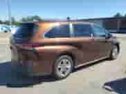 2022 Toyota Sienna XLE z VIN 5TDJSKFC8NS049107, wystawiony jako Copart lot #68894335 z przebiegiem 91 758 mil mil oraz Szkoda całkowita • Salvage title. Historia ofert i sprzedaży dostępna na DreamBid. Obrazek 3.