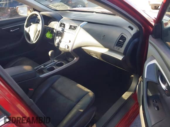 2015 Nissan Altima S z VIN 1N4AL3AP8FN378738, wystawiony jako IAAI lot #41234889 z przebiegiem 187 306 mil mil oraz . Historia ofert i sprzedaży dostępna na DreamBid. Obrazek 5.