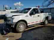 2017 Ford F-150 XL z VIN 1FTMF1E84HKD34536, wystawiony jako Copart lot #84609895 z przebiegiem 115 627 mil mil oraz Szkoda całkowita • Salvage title. Historia ofert i sprzedaży dostępna na DreamBid. Obrazek 1.