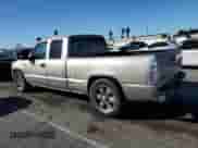 2001 GMC Sierra 1500 SLE with VIN 2GTEC19T811172847, listed as a Copart auction lot 82393655 with 256,488 mi miles and Clean title. Bid and sale history available at DreamBid. Image 2.