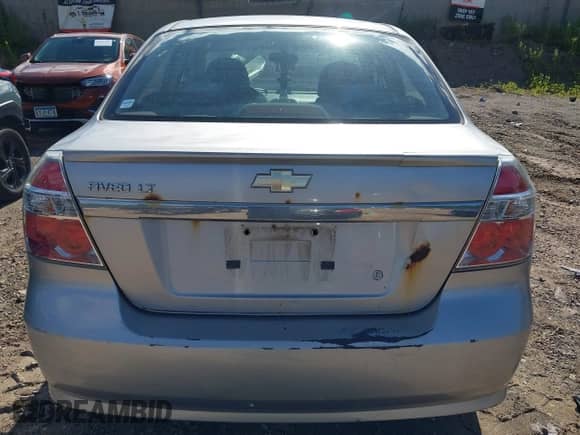 2009 Chevrolet Aveo 1LT с VIN KL1TD56E79B621570, выставлен на аукционе IAAI как лот 42781778 с пробегом 131 859 миль миль и . История ставок и продаж доступна на DreamBid. Изображение 6.