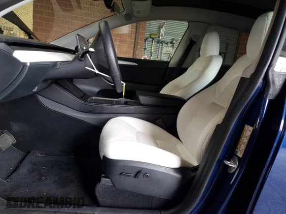 2023 Tesla Model Y Long Range с VIN 7SAYGDEE9PF815046, выставлен на аукционе Copart как лот 86676295 с пробегом 26 191 миль миль и Списание • Salvage title. История ставок и продаж доступна на DreamBid. Изображение 7.