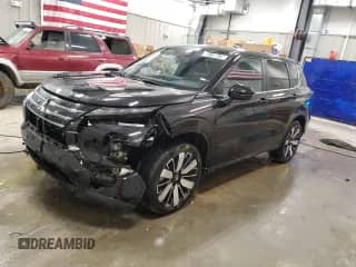 2025 Mitsubishi Outlander SE z VIN JA4J4VA88SZ037588, wystawiony jako Copart lot #84198475 z przebiegiem 6 345 mil mil oraz Czysty tytuł • Clean title. Historia ofert i sprzedaży dostępna na DreamBid. Obrazek 1.