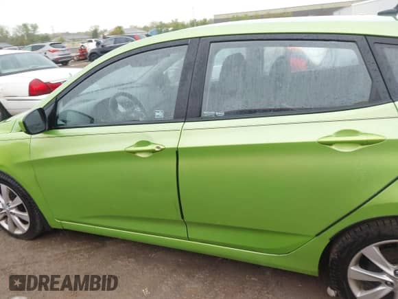 2012 Hyundai Accent SE с VIN KMHCU5AE6CU042108, выставлен на аукционе IAAI как лот 43279699 с пробегом 123 138 миль миль и . История ставок и продаж доступна на DreamBid. Изображение 14.