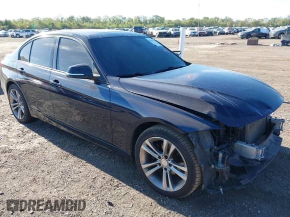 2015 BMW 3 Series 328i xDrive с VIN WBA3B3C57FF548838, выставлен на аукционе IAAI как лот 43429702 с пробегом 205 509 миль миль и . История ставок и продаж доступна на DreamBid. Изображение 1.