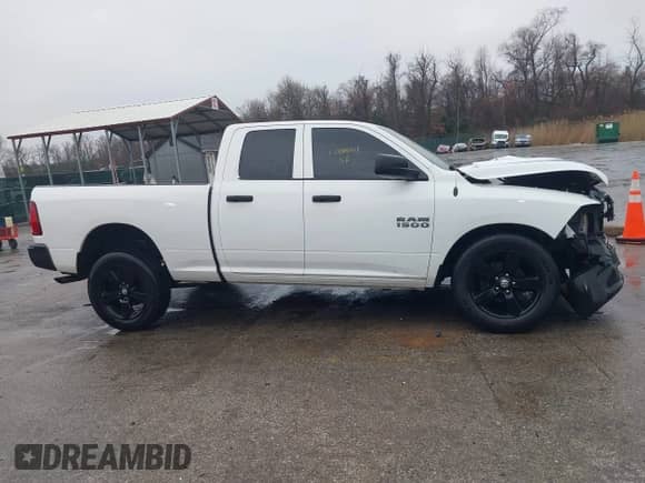 2016 Ram 1500 Express with VIN 1C6RR6FG0GS108211, listed as a IAAI auction lot 41865011 with 185,518 mi miles and . Bid and sale history available at DreamBid. Image 13.