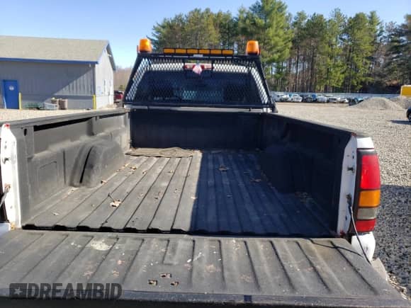 2004 GMC Sierra 1500 Work Truck с VIN 1GTEK14V84E335897, выставлен на аукционе Copart как лот 53538955 с пробегом 172 992 миль миль и Списание • Salvage title. История ставок и продаж доступна на DreamBid. Изображение 10.