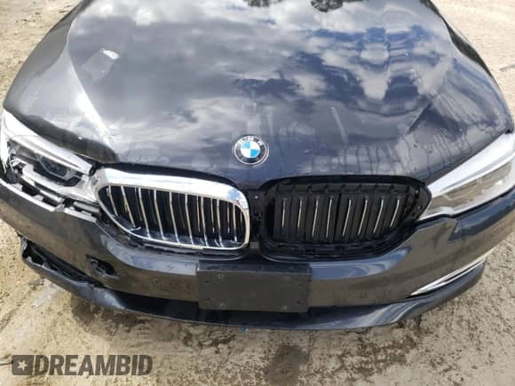 2017 BMW 5 Series 540i xDrive с VIN WBAJE7C30HG890147, выставлен на аукционе Copart как лот 71221115 с пробегом 61 527 миль миль и Списание • Salvage title. История ставок и продаж доступна на DreamBid. Изображение 11.