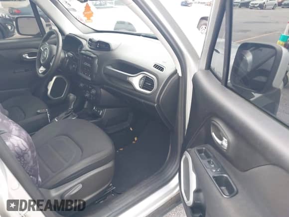 2018 Jeep Renegade Latitude with VIN ZACCJABB5JPH38323, listed as a IAAI auction lot 42938432 with 67,697 mi miles and . Bid and sale history available at DreamBid. Image 5.