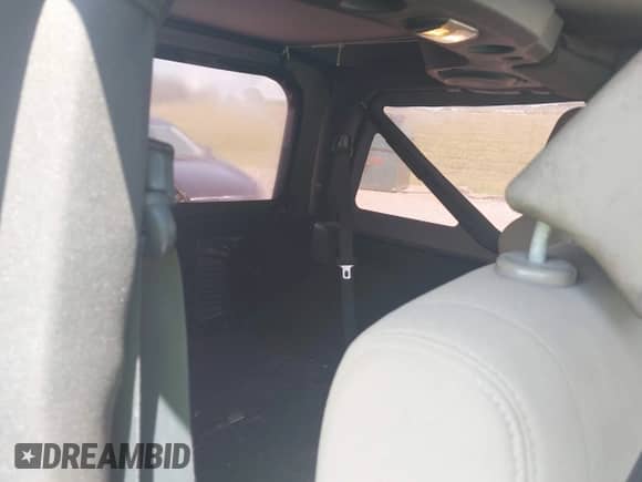 2010 Jeep Wrangler Sahara с VIN 1J4AA5D16AL110711, выставлен на аукционе IAAI как лот 42751095 с пробегом 266 079 миль миль и . История ставок и продаж доступна на DreamBid. Изображение 8.