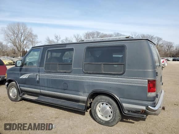 1995 Ford Econoline Cargo with VIN 1FDEE14N2SHA25954, listed as a Copart auction lot 44101475 with 191,730 mi miles and Salvage title. Bid and sale history available at DreamBid. Image 2.