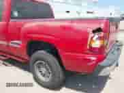 2001 GMC Sierra 1500 SLE с VIN 2GTEC19V011137690, выставлен на аукционе IAAI как лот 42989211 с пробегом 221 862 миль миль и . История ставок и продаж доступна на DreamBid. Изображение 6.