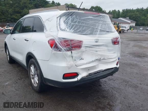 2020 Kia Sorento LX with VIN 5XYPGDA38LG653698, listed as a IAAI auction lot 43044420 with 75,988 mi miles and . Bid and sale history available at DreamBid. Image 6.