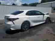 2021 Toyota Camry SE z VIN 4T1S11AK8MU535535, wystawiony jako Copart lot #67538865 z przebiegiem 50 592 mil mil oraz Szkoda całkowita • Salvage title. Historia ofert i sprzedaży dostępna na DreamBid. Obrazek 3.