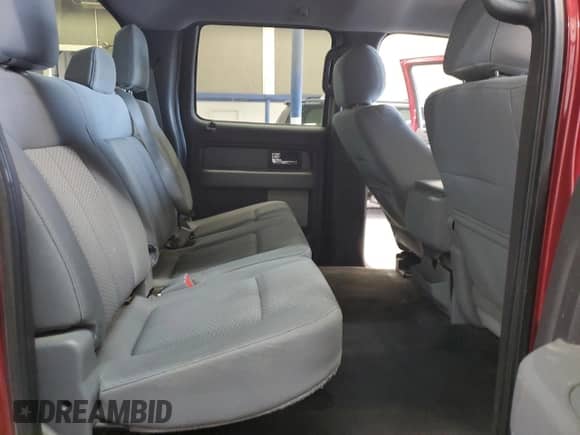 2013 Ford F-150 XLT с VIN 1FTFW1EF0DFB12392, выставлен на аукционе Copart как лот 82501835 с пробегом 183 660 миль миль и Списание • Salvage title. История ставок и продаж доступна на DreamBid. Изображение 10.
