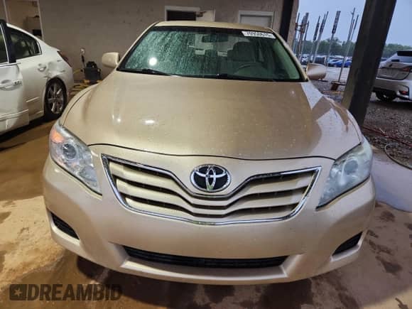 2011 Toyota Camry LE with VIN 4T1BF3EK2BU694331, listed as a Copart auction lot 70950615 with 86,615 mi miles and Salvage title. Bid and sale history available at DreamBid. Image 5.
