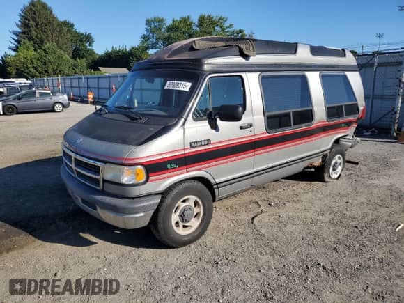 1994 Dodge Cargo с VIN 2B6HB21Y3RK129220, выставлен на аукционе Copart как лот 69909315 с пробегом 170 989 миль миль и Списание • Salvage title. История ставок и продаж доступна на DreamBid. Изображение 1.