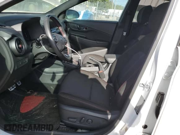 2023 Hyundai Kona N Line с VIN KM8K33A39PU008056, выставлен на аукционе Copart как лот 69642815 с пробегом 26 319 миль миль и Списание • Salvage title. История ставок и продаж доступна на DreamBid. Изображение 7.