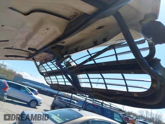 2000 Dodge Dakota Sport with VIN 1B7GL22Z8YS512490, listed as a IAAI auction lot 42031298 with 119,470 mi miles and . Bid and sale history available at DreamBid. Image 13.