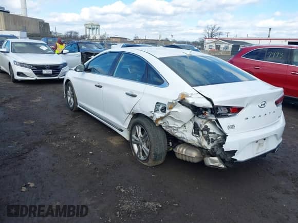 2018 Hyundai Sonata Limited с VIN 5NPE34AF6JH727977, выставлен на аукционе IAAI как лот 41509039 с пробегом 95 353 миль миль и . История ставок и продаж доступна на DreamBid. Изображение 3.