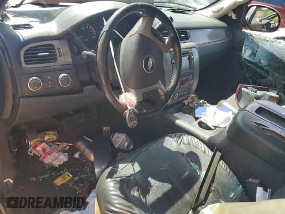 2008 Chevrolet Avalanche LTZ с VIN 3GNFK12398G103255, выставлен на аукционе Copart как лот 65916715 с пробегом 219 711 миль миль и Списание • Salvage title. История ставок и продаж доступна на DreamBid. Изображение 8.