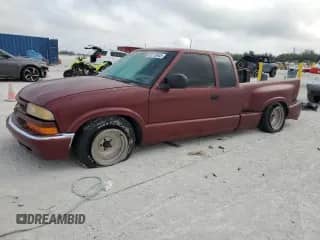 2001 Chevrolet S-10 с VIN 1GCCS195218141358, выставлен на аукционе Copart как лот 45118945 с пробегом 189 314 миль миль и Списание • Salvage title. История ставок и продаж доступна на DreamBid. Изображение 1.
