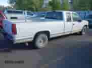 1997 GMC Sierra 1500 с VIN 1GTEC19R4VE502931, выставлен на аукционе IAAI как лот 42124525 с пробегом 318 270 миль миль и . История ставок и продаж доступна на DreamBid. Изображение 4.