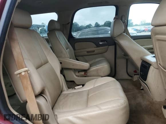 2009 Chevrolet Tahoe 2LT z VIN 1GNFK23009R173111, wystawiony jako Copart lot #81825255 z przebiegiem 263 375 mil mil oraz Szkoda całkowita • Salvage title. Historia ofert i sprzedaży dostępna na DreamBid. Obrazek 11.