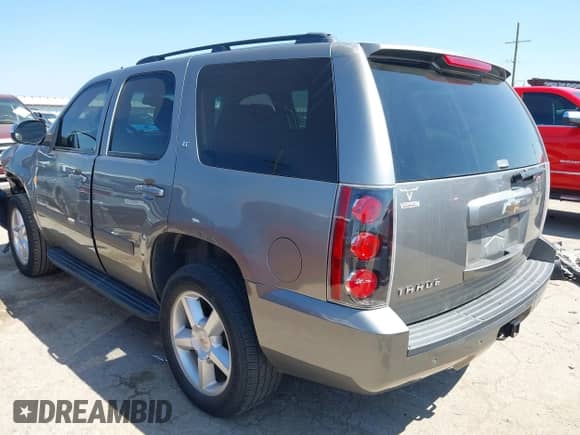 2008 Chevrolet Tahoe LTZ с VIN 1GNFC13J88R186347, выставлен на аукционе IAAI как лот 43238638 с пробегом 229 013 миль миль и . История ставок и продаж доступна на DreamBid. Изображение 3.