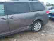 2014 Toyota Sienna Limited с VIN 5TDDK3DC7ES092195, выставлен на аукционе IAAI как лот 42432575 с пробегом 123 399 миль миль и . История ставок и продаж доступна на DreamBid. Изображение 6.