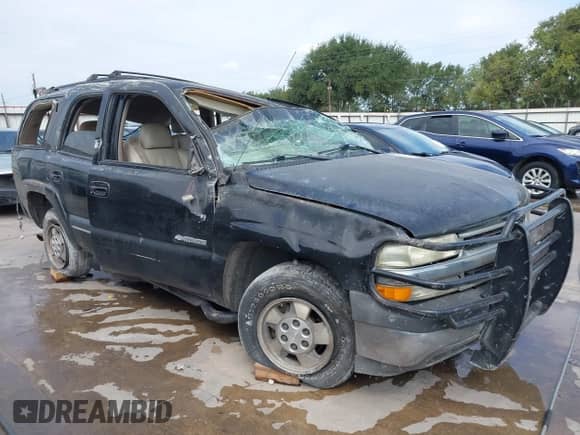 2003 Chevrolet Tahoe LS with VIN 1GNEC13Z93R226929, listed as a IAAI auction lot 43045072 with 174,462 mi miles and . Bid and sale history available at DreamBid. Image 1.