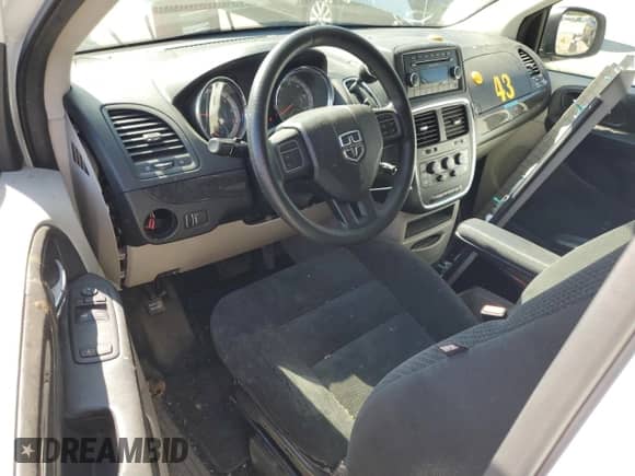 2016 Dodge Grand Caravan American Value with VIN 2C4RDGBGXGR116918, listed as a Copart auction lot 84472645 with 150,391 mi miles and Clean title. Bid and sale history available at DreamBid. Image 8.