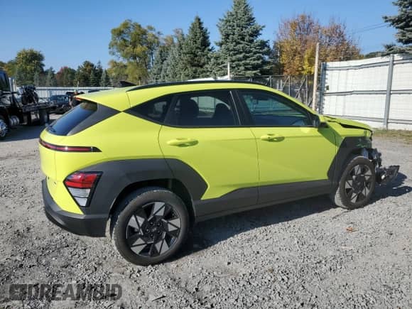 2024 Hyundai Kona SEL with VIN KM8HBCAB0RU092307, listed as a Copart auction lot 77179644 with 6,693 mi miles and Salvage title. Bid and sale history available at DreamBid. Image 3.