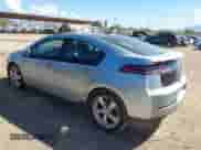 2012 Chevrolet Volt z VIN 1G1RD6E45CU102586, wystawiony jako IAAI lot #43174094 z przebiegiem Nie podano mil oraz . Historia ofert i sprzedaży dostępna na DreamBid. Obrazek 3.