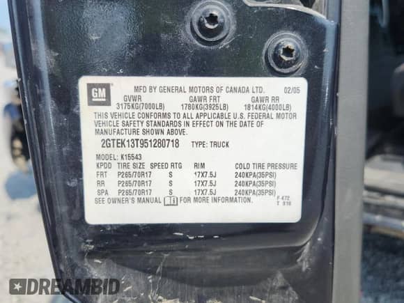 2005 GMC Sierra 1500 SLE z VIN 2GTEK13T951280718, wystawiony jako Copart lot #68005585 z przebiegiem 177 042 mil mil oraz Szkoda całkowita • Salvage title. Historia ofert i sprzedaży dostępna na DreamBid. Obrazek 12.