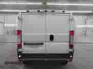 2016 Ram ProMaster Cargo с VIN 3C6TRVAG2GE127837, выставлен на аукционе IAAI как лот 43027052 с пробегом 339 842 миль миль и . История ставок и продаж доступна на DreamBid. Изображение 17.