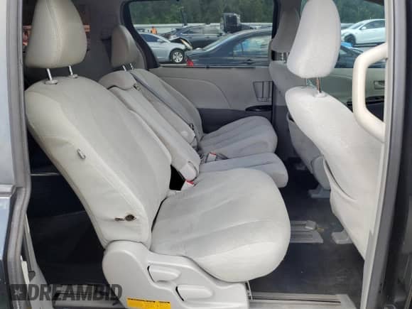 2014 Toyota Sienna L with VIN 5TDZK3DCXES461170, listed as a Copart auction lot 82210975 with 211,086 mi miles and Salvage title. Bid and sale history available at DreamBid. Image 11.