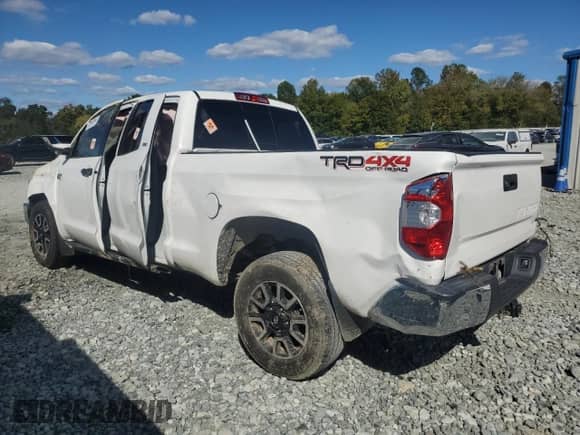2019 Toyota Tundra SR5 с VIN 5TFUW5F15KX858913, выставлен на аукционе Copart как лот 70197865 с пробегом Не указан миль и Списание • Salvage title. История ставок и продаж доступна на DreamBid. Изображение 2.