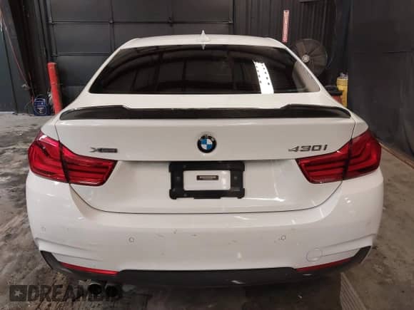 2019 BMW 4 Series 430i xDrive z VIN WBA4W5C50KAE49423, wystawiony jako IAAI lot #41344143 z przebiegiem 57 574 mil mil oraz . Historia ofert i sprzedaży dostępna na DreamBid. Obrazek 16.