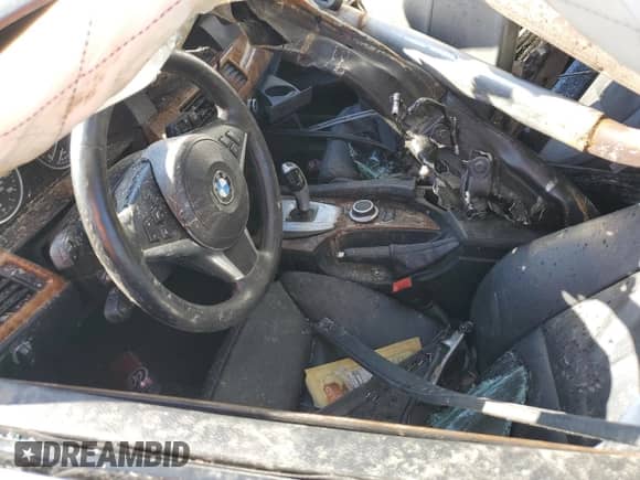 2008 BMW 5 Series 535xiT с VIN WBAPT73528CX01121, выставлен на аукционе Copart как лот 56124785 с пробегом Не указан миль и На запчасти • Non repairable. История ставок и продаж доступна на DreamBid. Изображение 7.