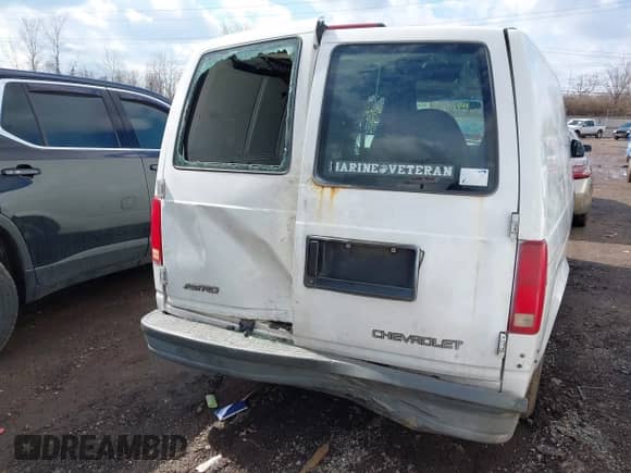 1998 Chevrolet Astro Cargo с VIN 1GCDM19WXWB139102, выставлен на аукционе IAAI как лот 41540799 с пробегом 226 511 миль миль и . История ставок и продаж доступна на DreamBid. Изображение 14.