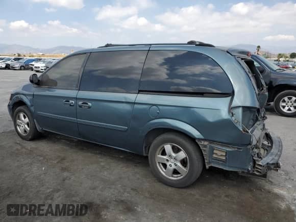 2006 Dodge Grand Caravan SXT with VIN 2D4GP44L16R884229, listed as a Copart auction lot 70498855 with 149,760 mi miles and Salvage title. Bid and sale history available at DreamBid. Image 2.