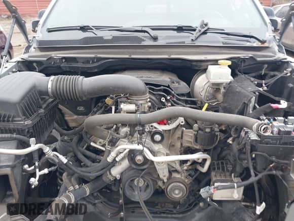 2021 Ram 1500 Laramie z VIN 1C6SRFRT5MN740318, wystawiony jako IAAI lot #39384583 z przebiegiem 20 000 mil mil oraz . Historia ofert i sprzedaży dostępna na DreamBid. Obrazek 10.